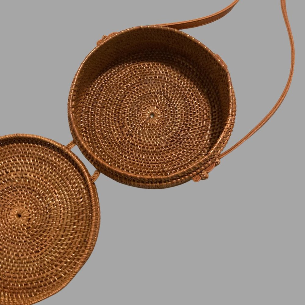 Fun circular straw bag.